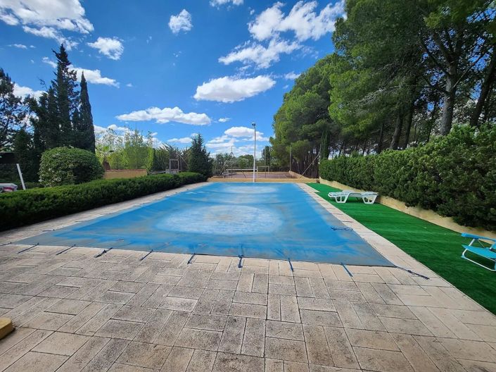 Image No.2-5 Bed Villa for sale