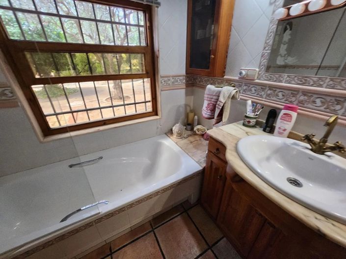 Image No.32-5 Bed Villa for sale