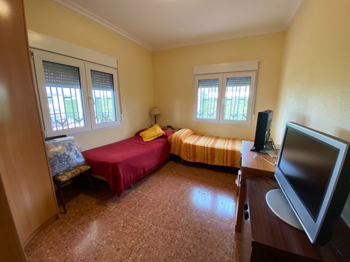 Image No.47-4 Bed Country House for sale