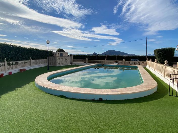 Image No.9-4 Bed Country House for sale