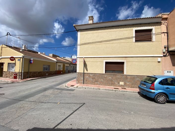 Image No.33-5 Bed Townhouse for sale