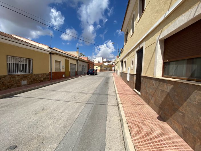 Image No.35-5 Bed Townhouse for sale