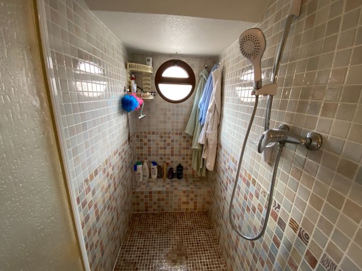 Image No.12-5 Bed Townhouse for sale