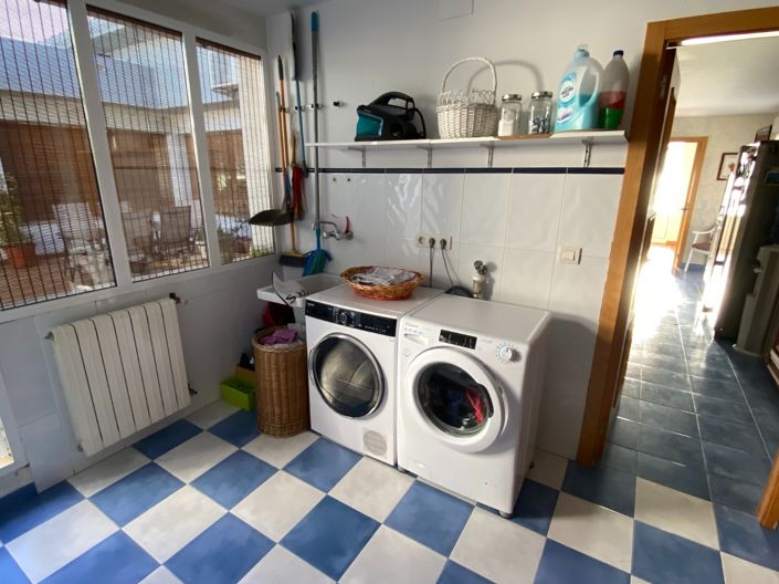 Image No.16-3 Bed Townhouse for sale