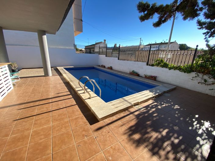 Image No.2-3 Bed Townhouse for sale