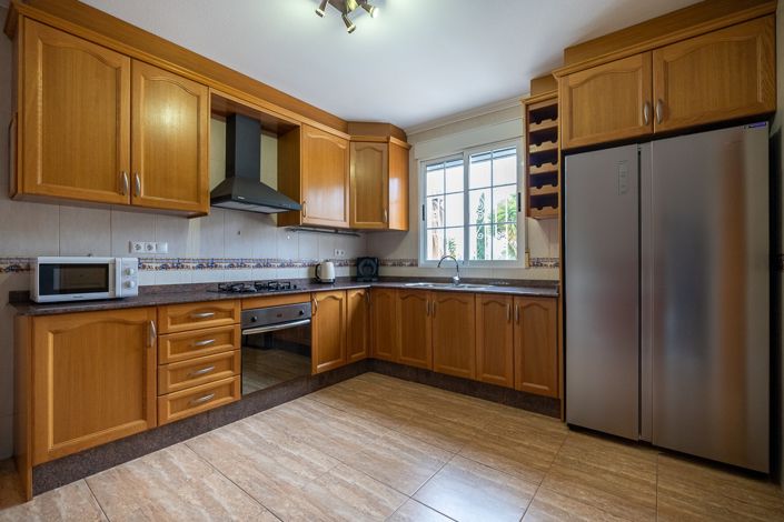 Image No.17-6 Bed Villa for sale