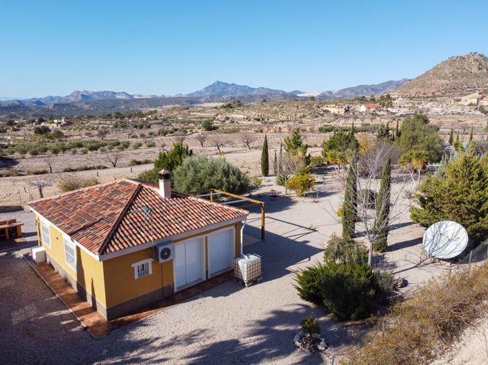 Image No.27-6 Bed Villa for sale