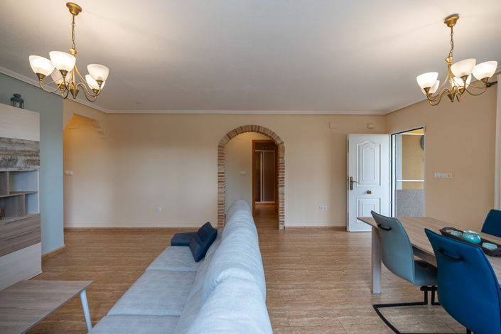 Image No.33-6 Bed Villa for sale