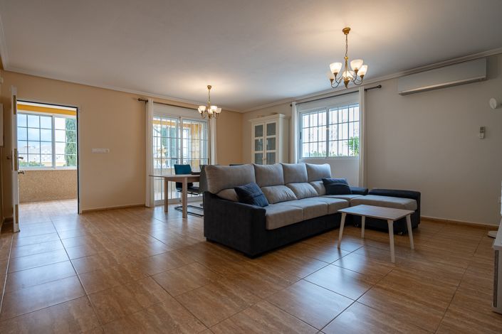 Image No.37-6 Bed Villa for sale