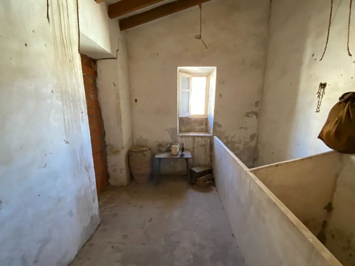 Image No.30-5 Bed Townhouse for sale