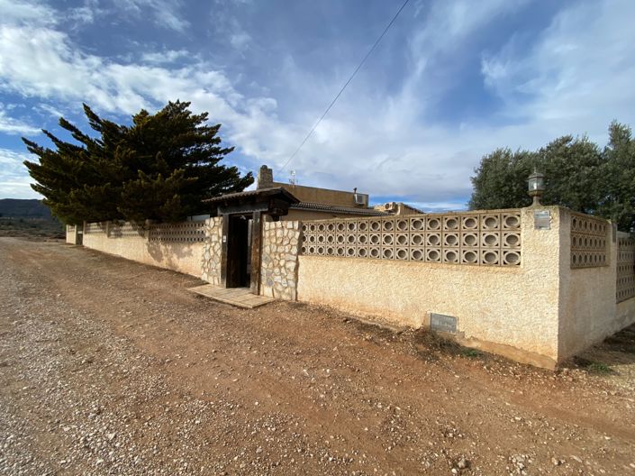 Image No.5-2 Bed Finca for sale