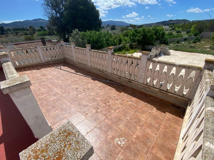 Image No.17-6 Bed Country House for sale