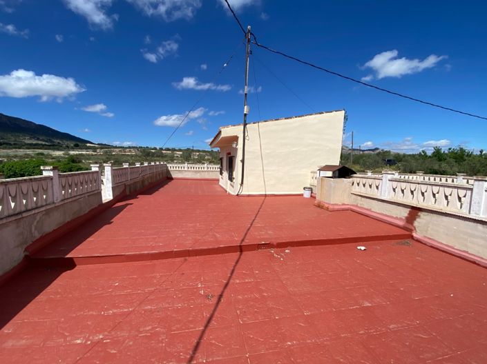 Image No.19-6 Bed Country House for sale