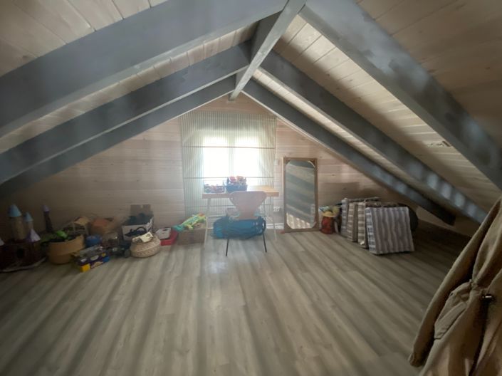 Image No.17-3 Bed Country House for sale