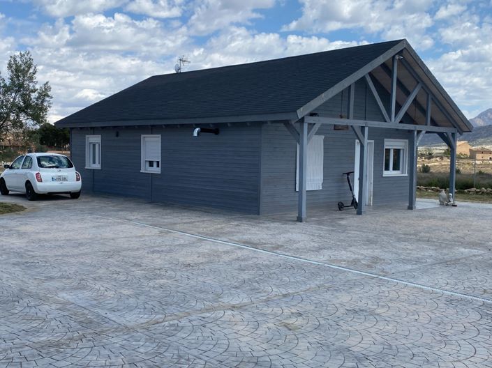 Image No.20-3 Bed Country House for sale