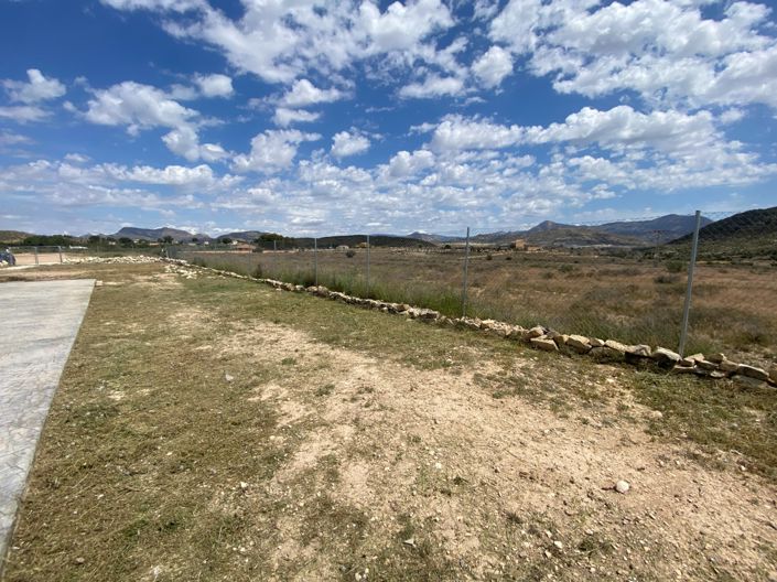 Image No.24-3 Bed Country House for sale