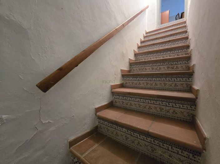 Image No.29-3 Bed Townhouse for sale