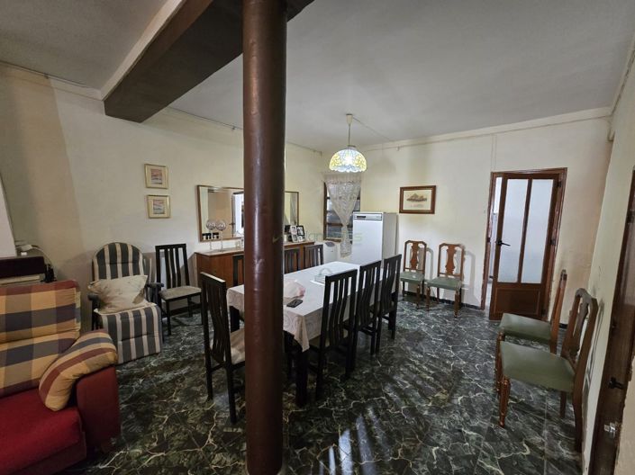 Image No.6-3 Bed Townhouse for sale