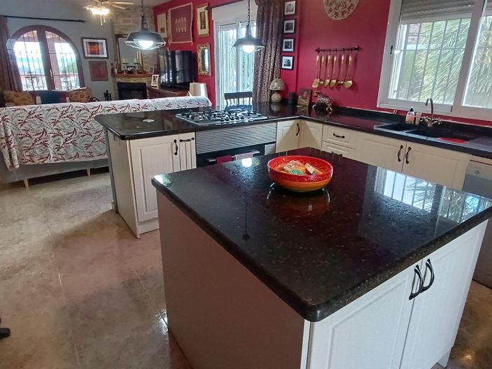 Image No.19-3 Bed Villa for sale