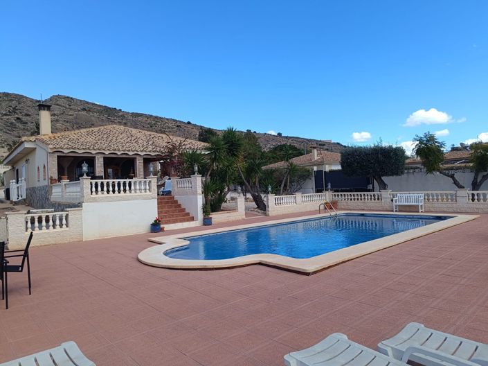 Image No.37-3 Bed Villa for sale