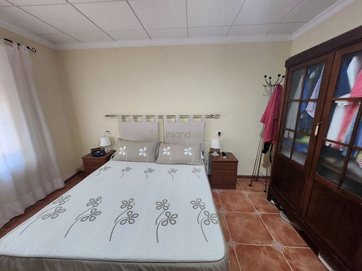 Image No.13-7 Bed Villa for sale