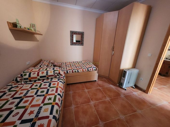 Image No.14-7 Bed Villa for sale