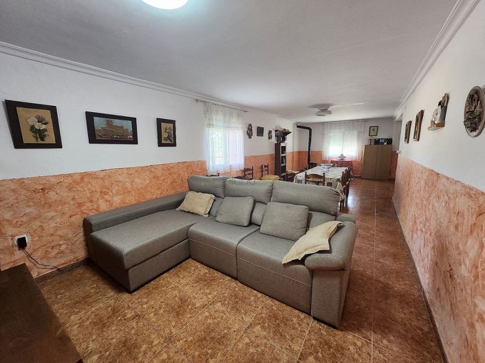 Image No.17-7 Bed Villa for sale