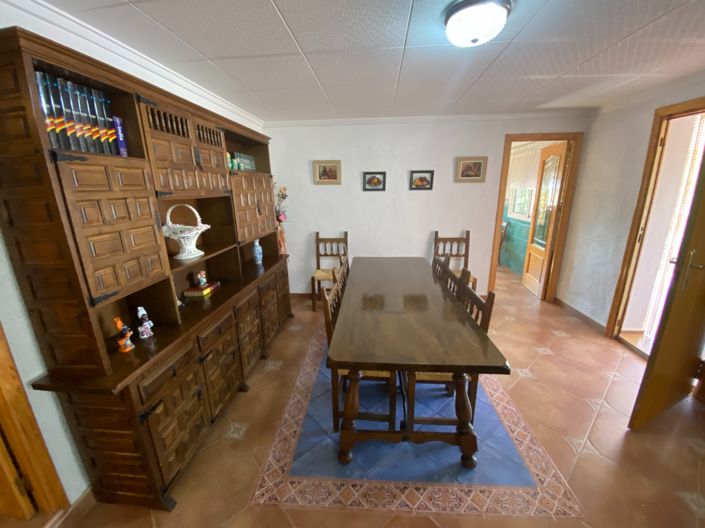 Image No.47-5 Bed Villa for sale