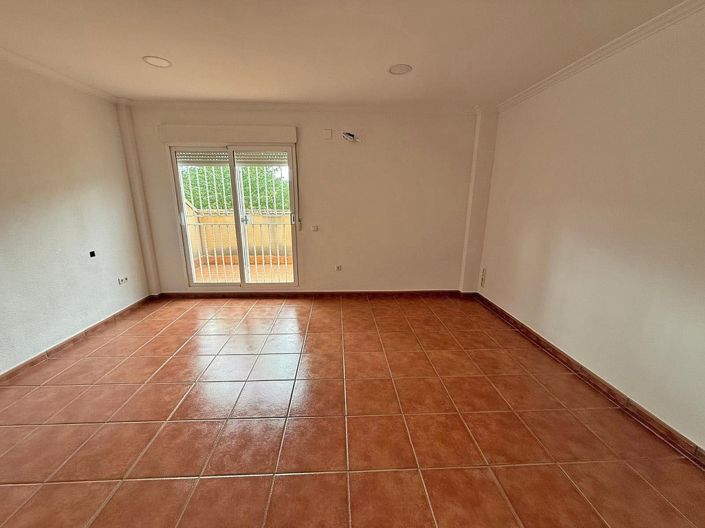 Image No.12-7 Bed Villa for sale