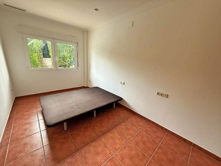 Image No.8-7 Bed Villa for sale