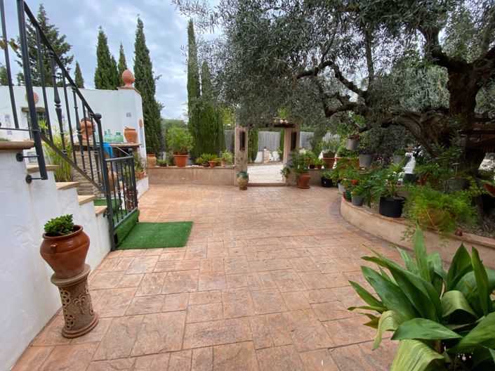 Image No.47-8 Bed Villa for sale