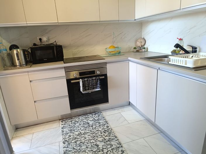 Image No.15-2 Bed Townhouse for sale