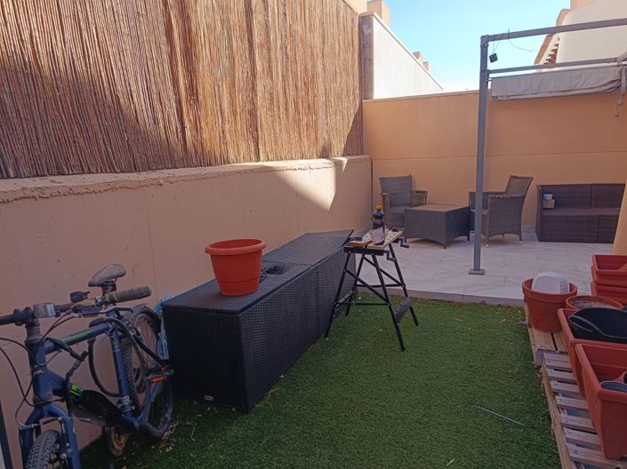 Image No.42-2 Bed Townhouse for sale