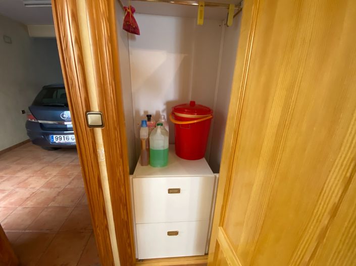 Image No.39-5 Bed Property for sale