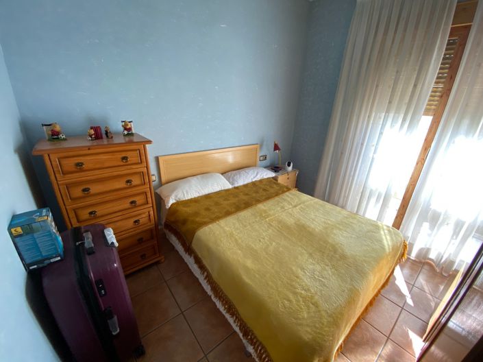 Image No.41-5 Bed Property for sale