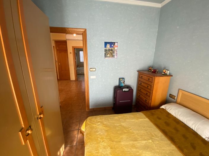 Image No.42-5 Bed Property for sale