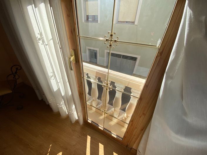 Image No.46-5 Bed Property for sale