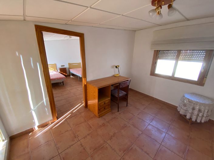 Image No.49-5 Bed Property for sale