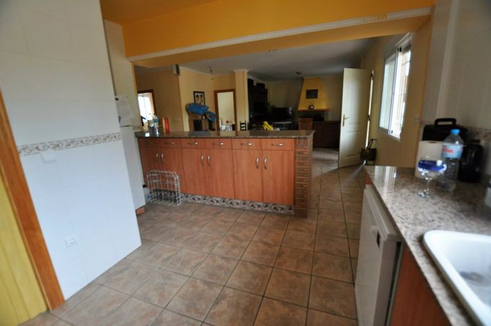 Image No.8-3 Bed Villa for sale