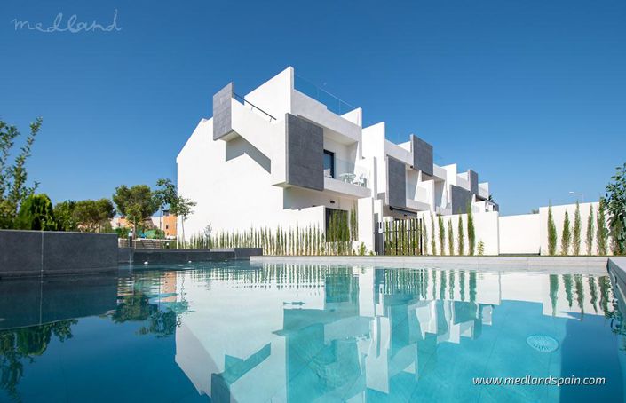 Image No.15-3 Bed Apartment for sale