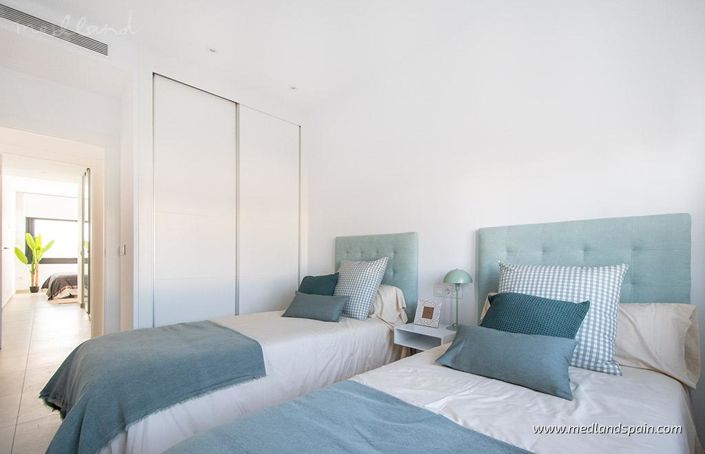 Image No.12-3 Bed Apartment for sale