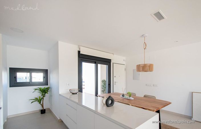 Image No.10-3 Bed Apartment for sale