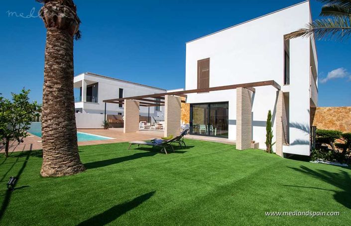 Image No.8-4 Bed Villa for sale