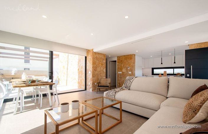 Image No.10-4 Bed Villa for sale