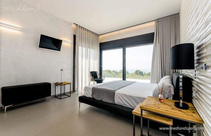 Image No.7-4 Bed Villa for sale