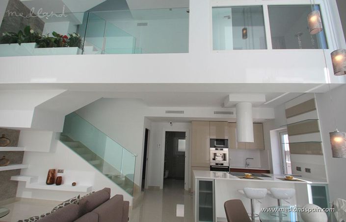 Image No.2-3 Bed Villa for sale