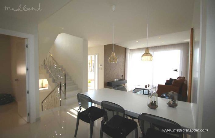 Image No.4-4 Bed Villa for sale