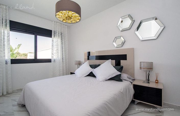 Image No.11-3 Bed Villa for sale