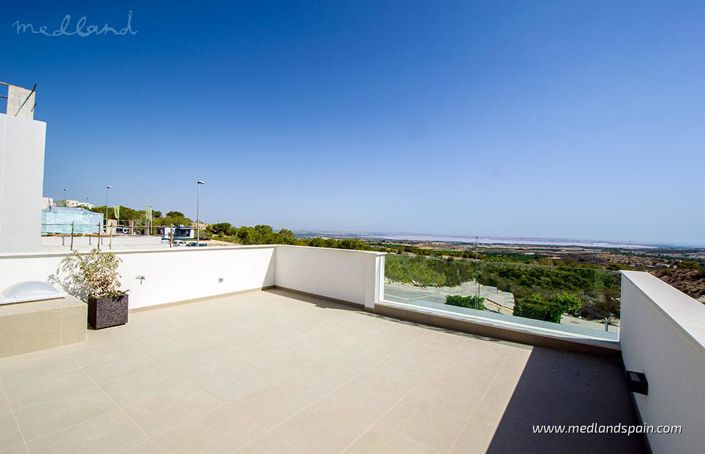 Image No.6-3 Bed Villa for sale