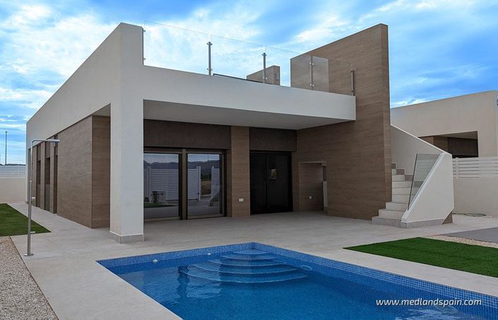 Image No.1-3 Bed Villa for sale